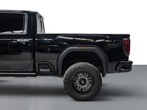 Used 2022 GMC Sierra 2500 Denali w/ Denali Ultimate Package AWD/4WD image 11