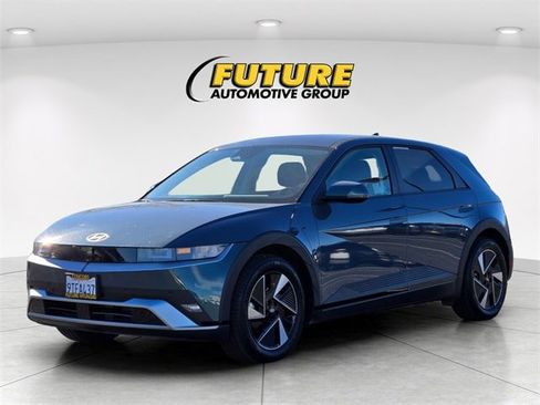 Certified 2025 Hyundai Ioniq 5 SE image 2