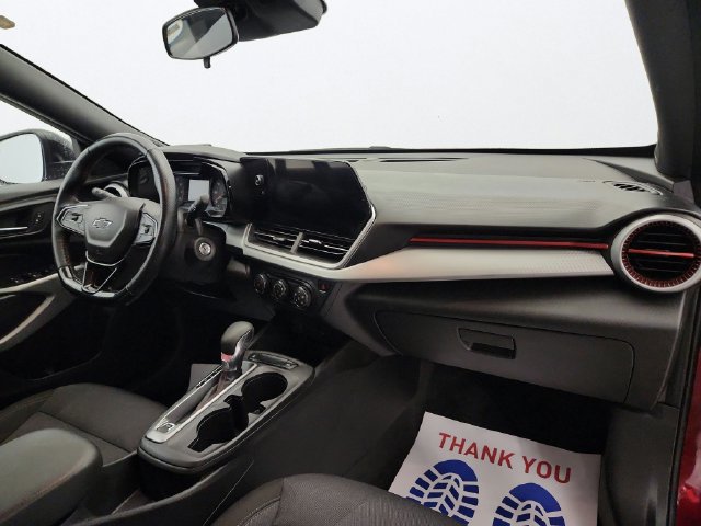 Used 2025 Chevrolet Trax RS w/ Driver Confidence Package FWD image 29