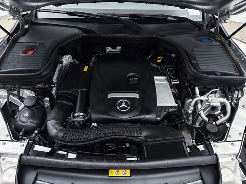 Used 2019 Mercedes-Benz GLC 300 4MATIC Coupe image 11