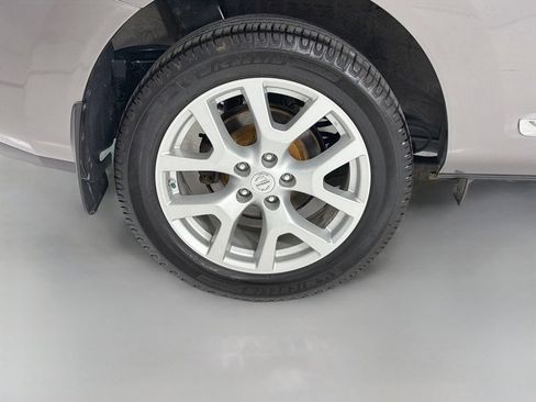 Used 2011 Nissan Rogue SV w/ SL Pkg AWD/4WD image 34