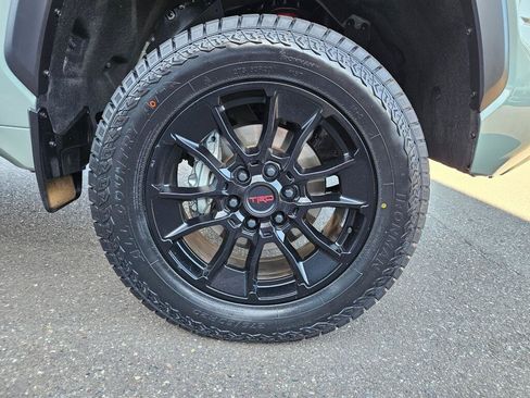 Used 2025 Toyota Tundra Limited w/ TRD Off-Road Package AWD/4WD image 8
