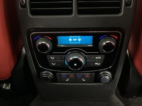 Used 2018 Jaguar F-PACE S image 43