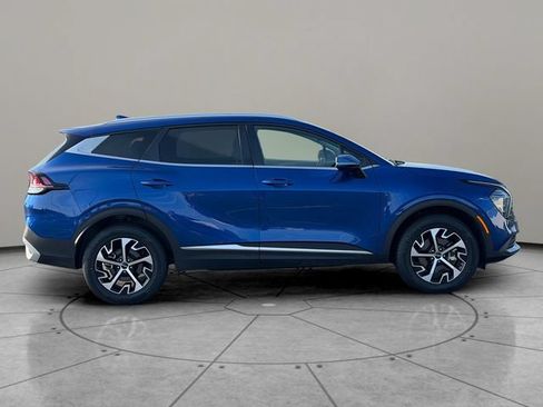 Used 2025 Kia Sportage EX AWD/4WD image 7