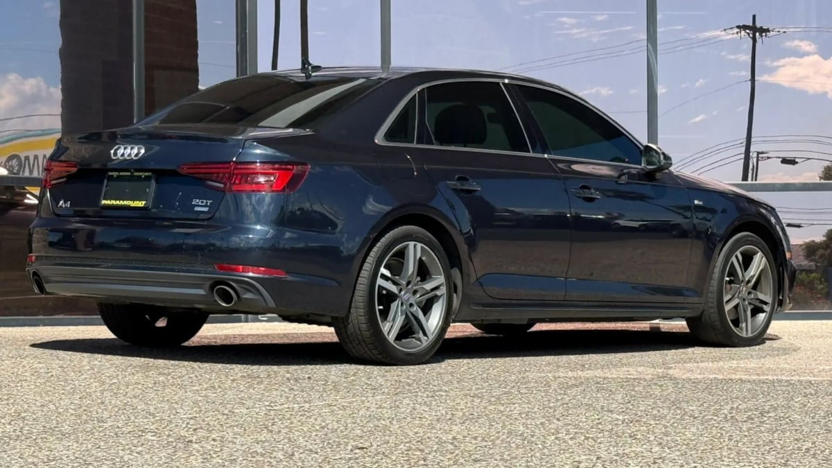 Used 2018 Audi A4 2.0T Ultra Premium Plus w/ Premium Plus Package FWD image 12
