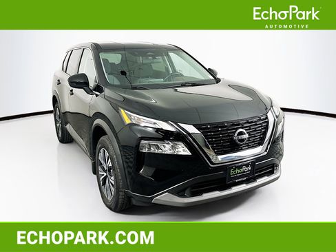 Used 2022 Nissan Rogue SV FWD image 1