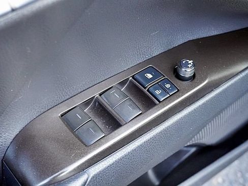 Used 2022 Toyota Camry SE FWD image 22