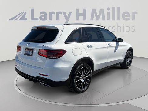 Used 2021 Mercedes-Benz GLC 300 4MATIC image 5
