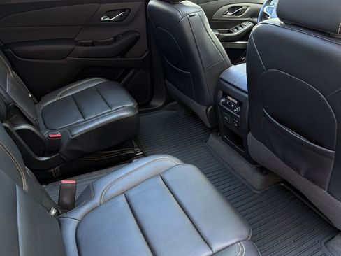 Used 2018 Chevrolet Traverse LT AWD/4WD image 18