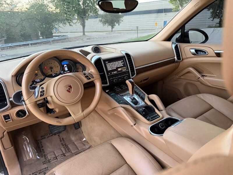 Used 2014 Porsche Cayenne Diesel AWD/4WD image 14