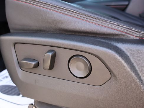 Used 2022 Chevrolet Tahoe RST w/ Sport Performance Package image 9