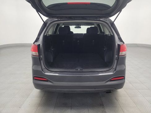 Used 2017 Kia Sorento LX image 29