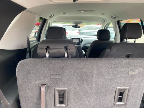 Used 2019 Chevrolet Traverse LT w/ LPO, Floor Liner Package AWD/4WD image 13