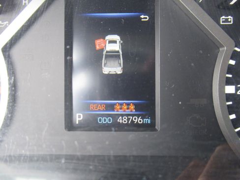Used 2022 Toyota Tundra SR5 w/ Convenience Package RWD image 27