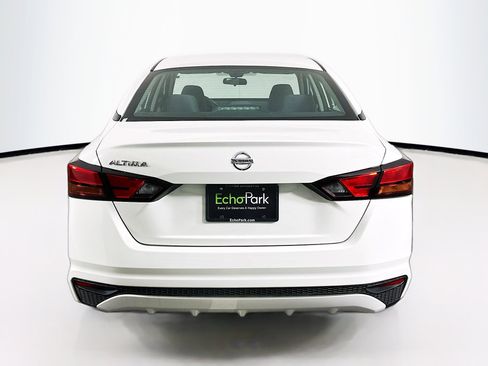 Used 2022 Nissan Altima 2.5 S FWD image 7