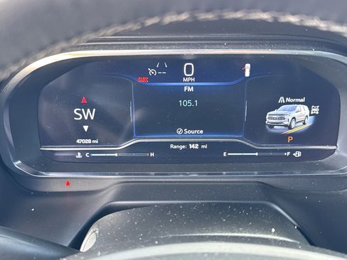 Used 2023 Chevrolet Tahoe Z71 w/ Luxury Package image 20