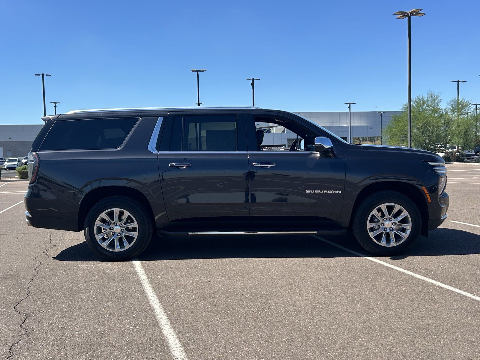 Certified 2026 Chevrolet Suburban Premier AWD/4WD image 6