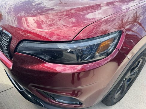 Used 2019 Jeep Cherokee Latitude Plus AWD/4WD image 6