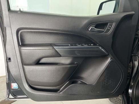 Used 2022 GMC Canyon AT4 image 26