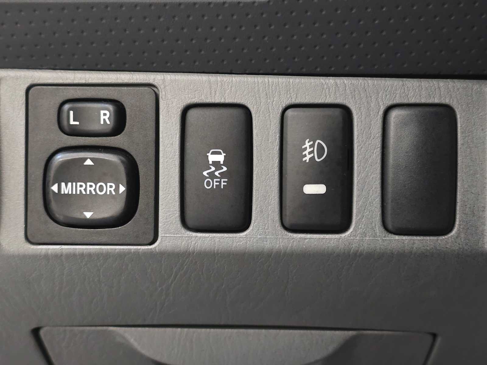 Used 2012 Toyota Tacoma 2WD Access Cab w/ SR5 Pkg image 16