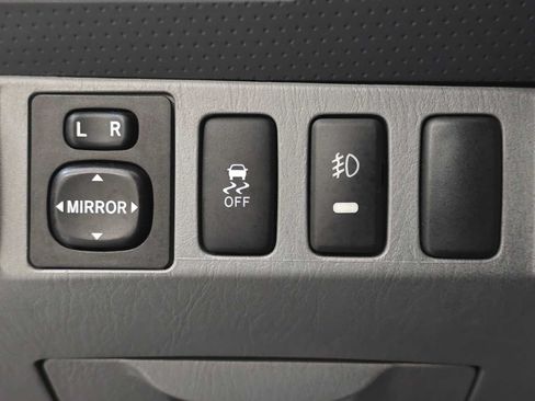 Used 2012 Toyota Tacoma 2WD Access Cab w/ SR5 Pkg image 16