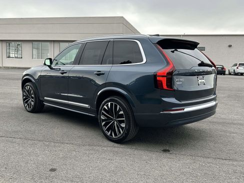 New 2026 Volvo XC90 B5 Ultra image 5