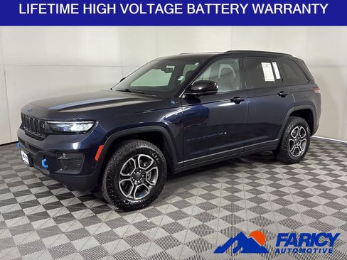 Used 2023 Jeep Grand Cherokee Trailhawk w/ Advanced Protech Group II AWD/4WD image 1