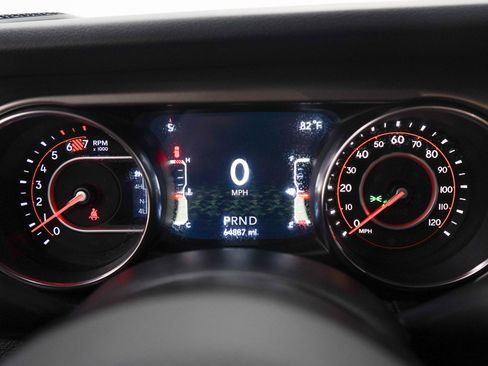Used 2019 Jeep Wrangler Sport AWD/4WD image 22