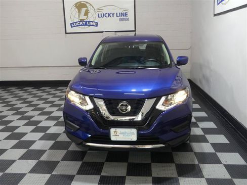 Used 2020 Nissan Rogue S AWD/4WD image 3