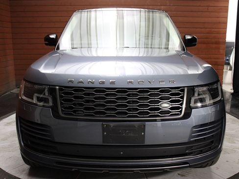 Used 2018 Land Rover Range Rover image 2