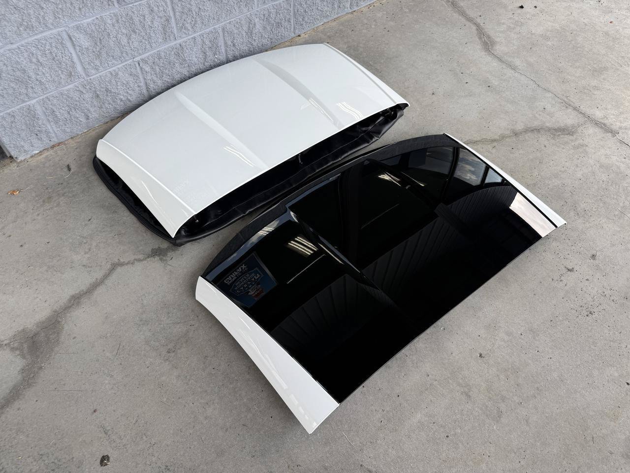 Used 2021 Chevrolet Corvette Coupe w/ 2LT w/ Engine Appearance Package RWD image 46