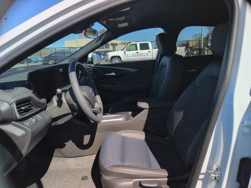 New 2026 Buick Envista Preferred FWD image 19