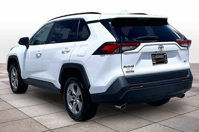 Used 2024 Toyota RAV4 XLE FWD image 2