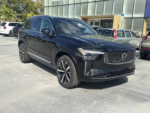 New 2026 Volvo XC90 B6 Core w/ Protection Package Premier image 5