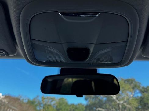 Used 2020 Jeep Cherokee Latitude image 25