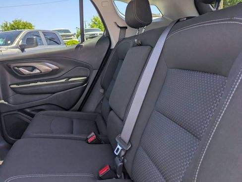 Used 2024 GMC Terrain SLE AWD/4WD image 14