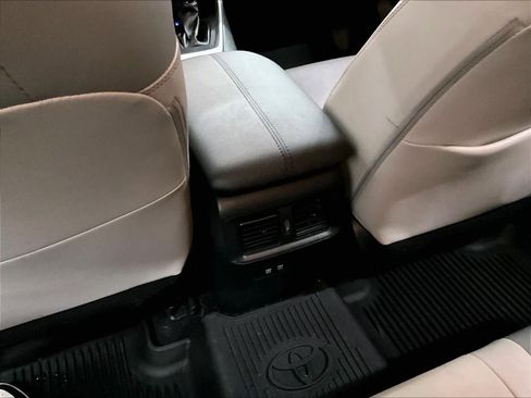 Used 2019 Toyota RAV4 XLE Premium w/ Cold Weather Package image 36