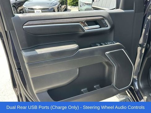 Used 2022 Chevrolet Silverado 1500 RST AWD/4WD image 13