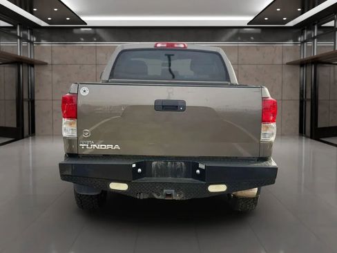 Used 2012 Toyota Tundra SR5 w/ Tow Pkg image 4
