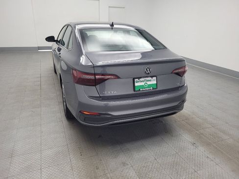 Used 2024 Volkswagen Jetta SE FWD image 6