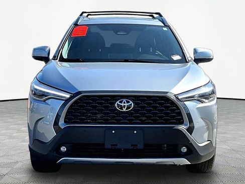 Used 2024 Toyota Corolla Cross XLE w/ Convenience Package AWD/4WD image 3