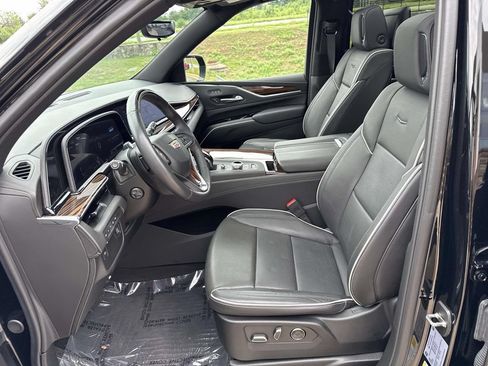 Used 2024 Cadillac Escalade ESV Premium Luxury w/ LPO, Floor Liner Package AWD/4WD image 6