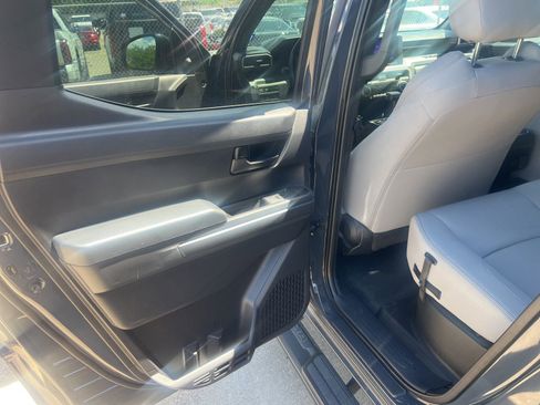 Used 2024 Toyota Tacoma SR5 image 11