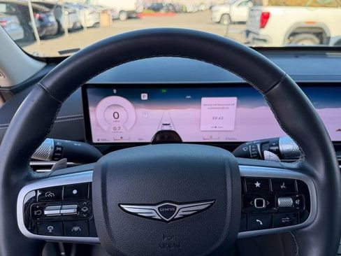 Used 2025 Genesis GV80 2.5T Standard image 14