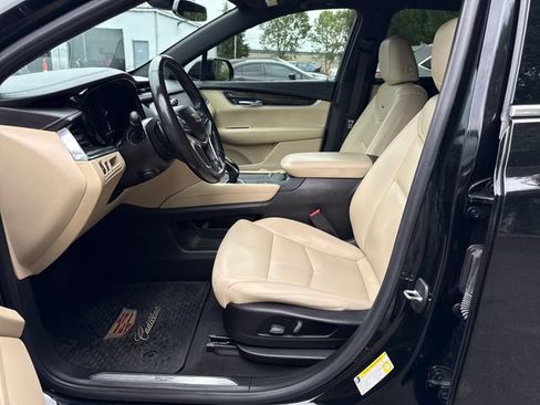 Used 2019 Cadillac XT5 FWD image 15