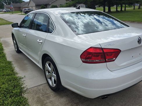Used 2014 Volkswagen Passat 1.8T SE FWD image 7