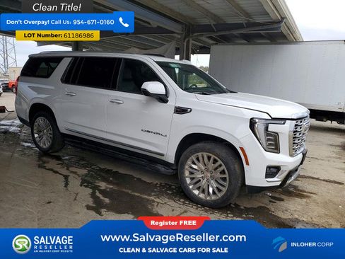 Used 2025 GMC Yukon XL Denali AWD/4WD image 5