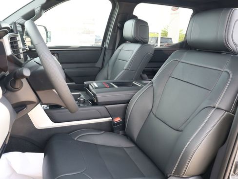 New 2026 Toyota Tundra Limited AWD/4WD image 30
