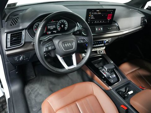 Used 2023 Audi Q5 2.0T Premium Plus w/ Premium Plus Package AWD/4WD image 14