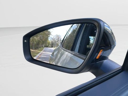 New 2026 Volkswagen Tiguan SE R-Line image 11